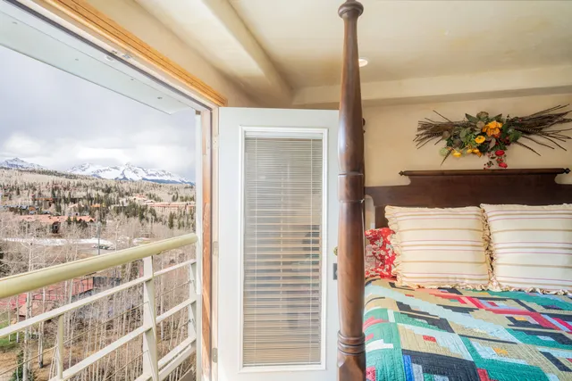 $490,000 | 136 Country Club Drive, Unit 752, Mountain Village, CO 81435