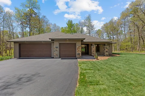 $769,900 | 29661 Percheron Drive, Breezy Point, MN 56472