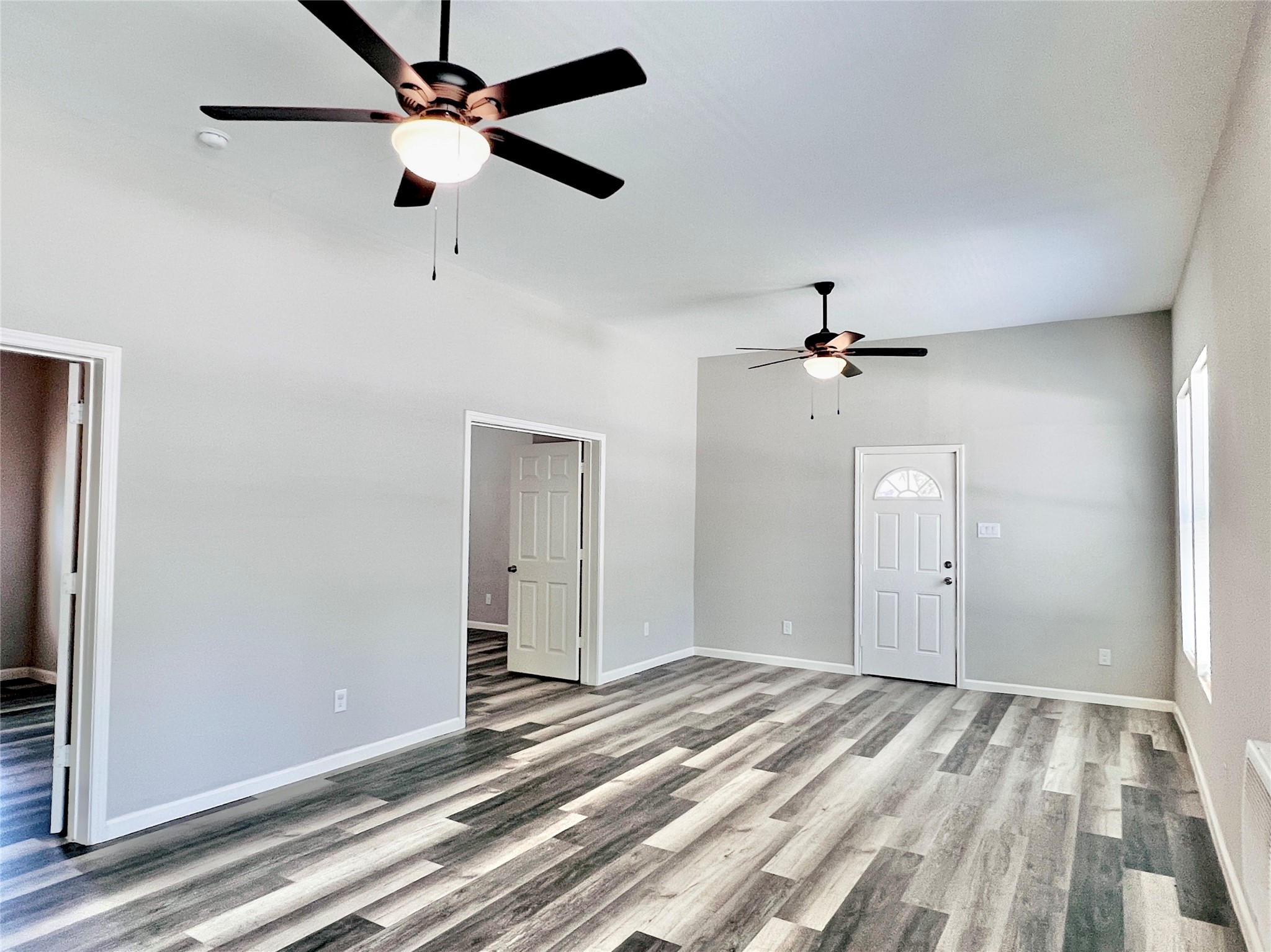 1401 5th Street Rosenberg, TX 77471 - Photo 19 of 50 Unit 1401:Alternate view of living room in
unit 1401