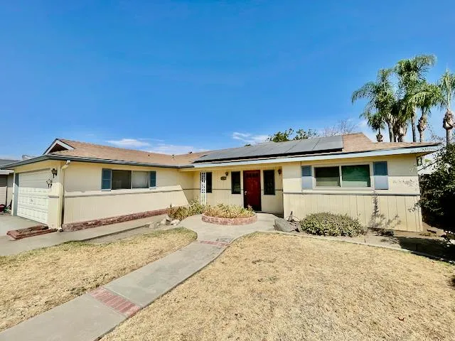 $320,000 | 2851 Julia Circle, Hanford, CA 93230