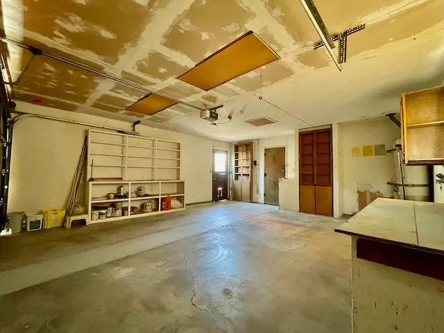 $320,000 | 2851 Julia Circle, Hanford, CA 93230