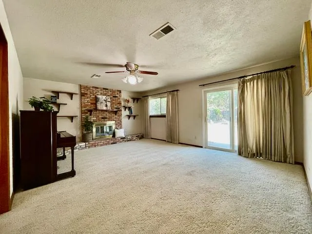 $320,000 | 2851 Julia Circle, Hanford, CA 93230