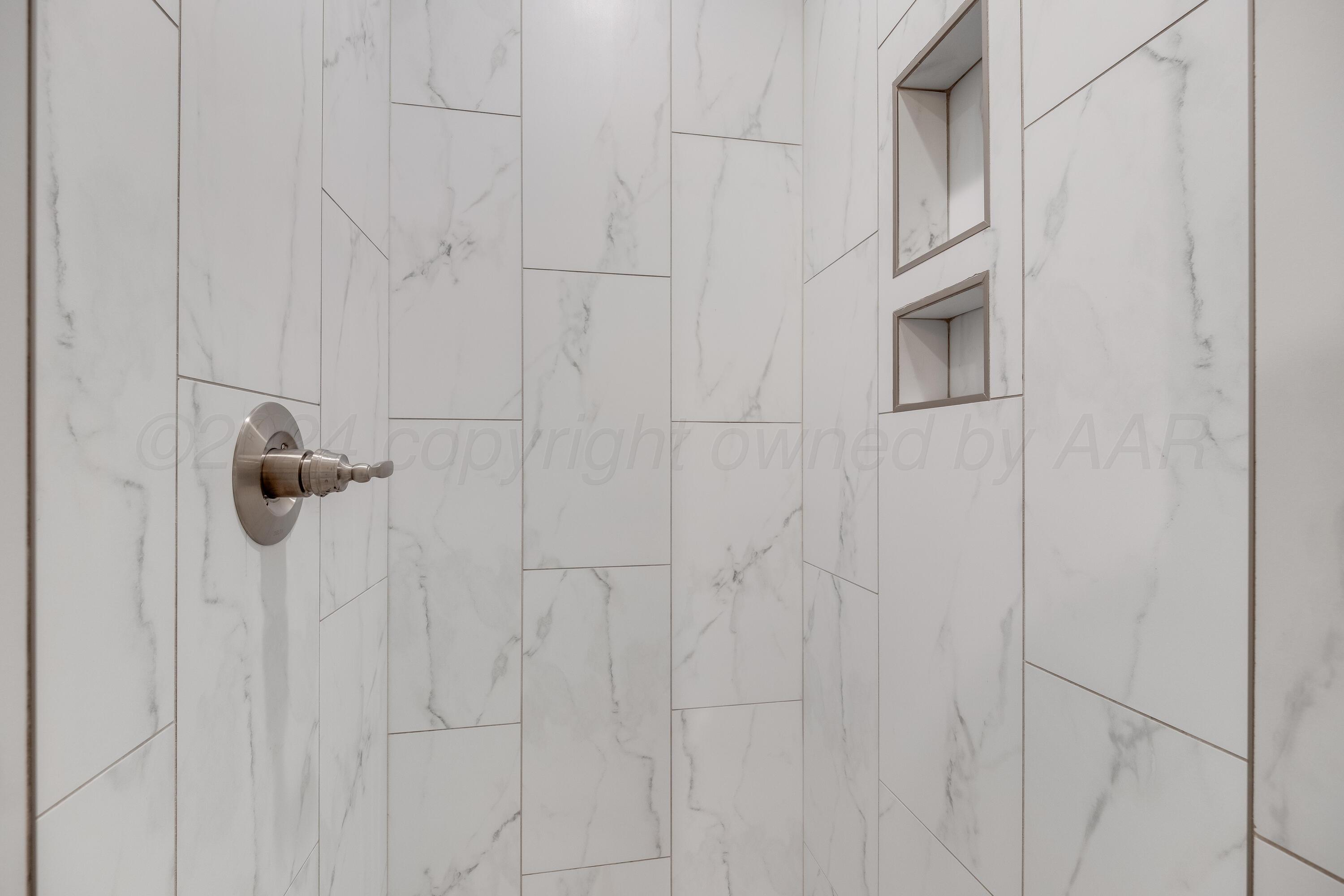 19800 West Costley Road Amarillo, TX 79119 - Photo 25 of 39 Master Bathroom
