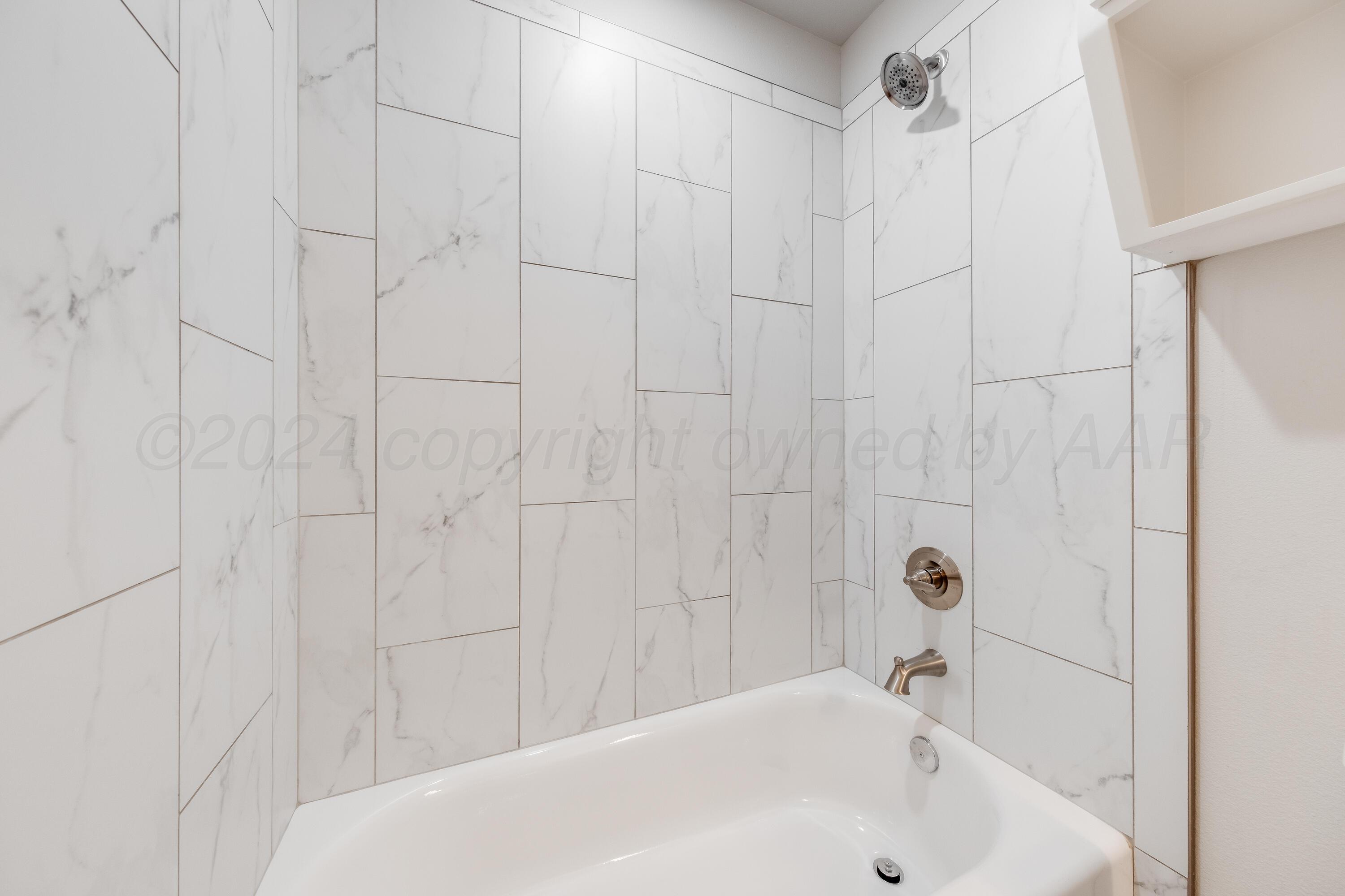 19800 West Costley Road Amarillo, TX 79119 - Photo 34 of 39 Bathroom 2