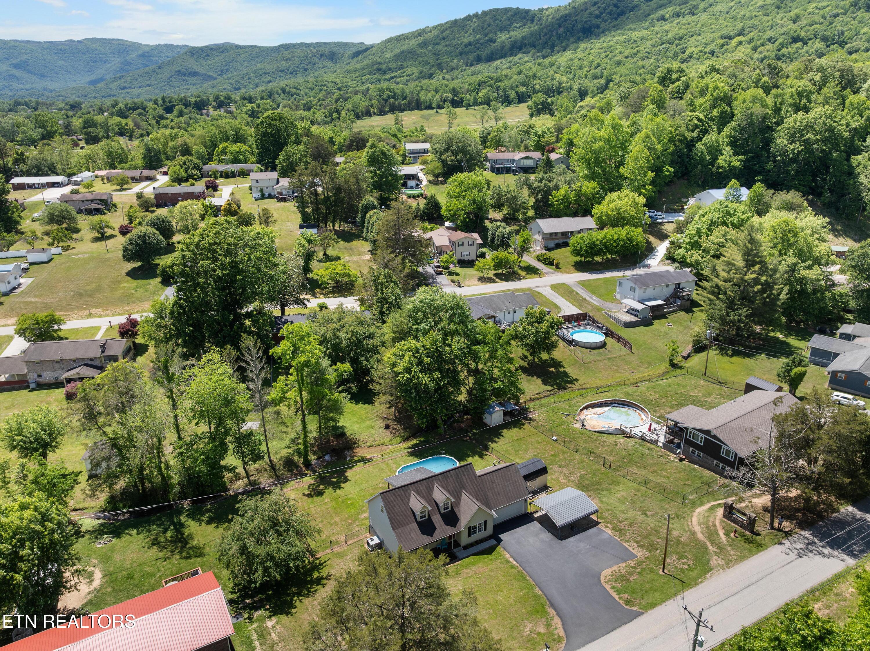 355 Eagle Bluff Road Jacksboro, TN 37757 - Photo 34 of 37 DJI_0480