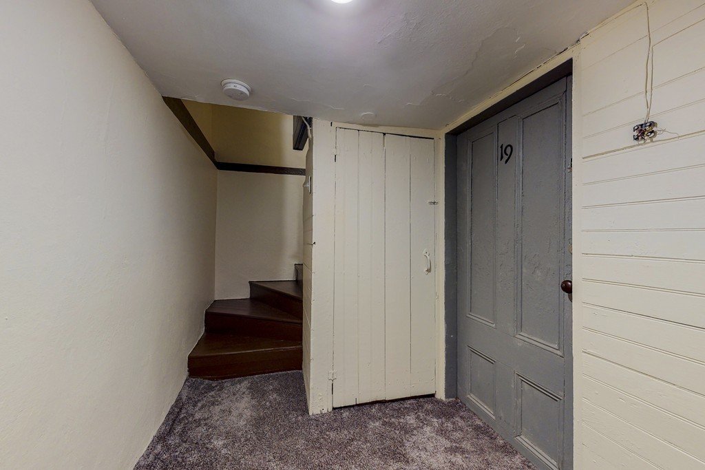 15 Sunset Road, Unit 15 Watertown, MA 02472 - Photo 21 of 25 a view of entryway