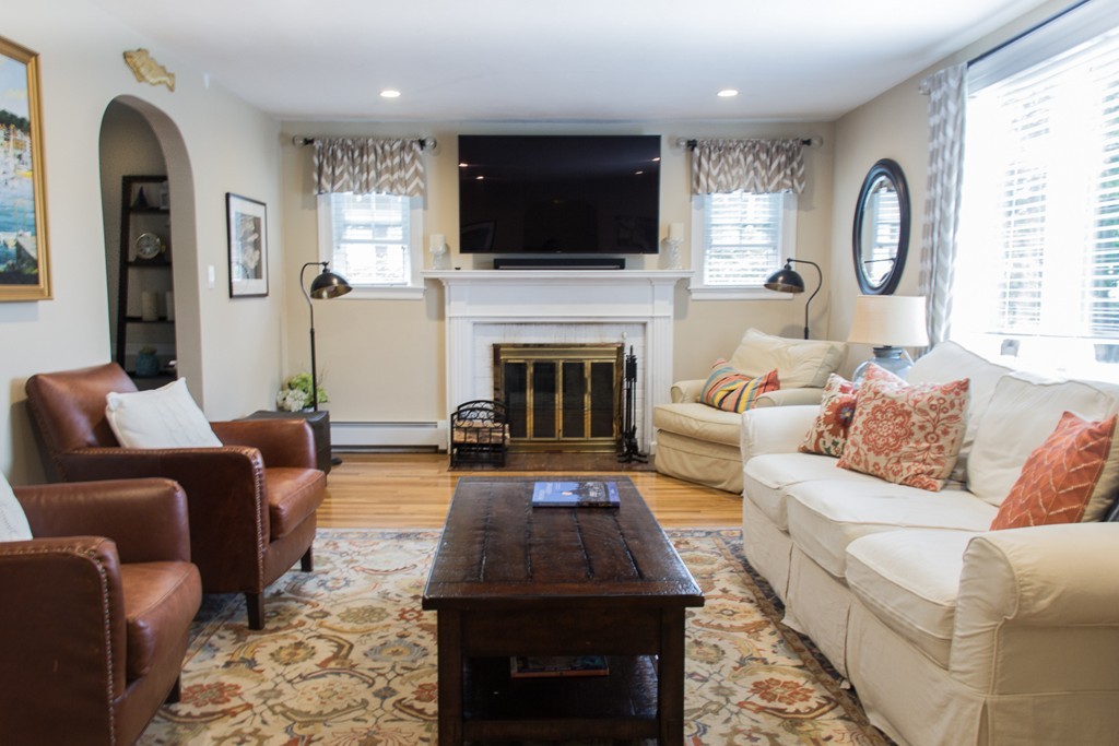 69 Marion Road Marblehead, MA 01945 - Photo 3 of 20