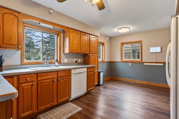 $329,900 | 2200 2nd Avenue Northwest, Austin, MN 55912