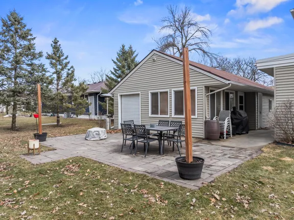 $329,900 | 2200 2nd Avenue Northwest, Austin, MN 55912