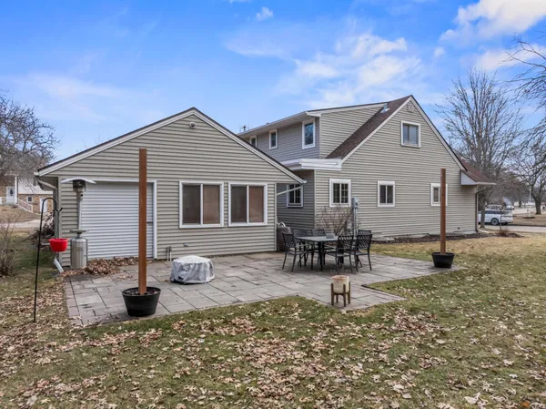 $329,900 | 2200 2nd Avenue Northwest, Austin, MN 55912