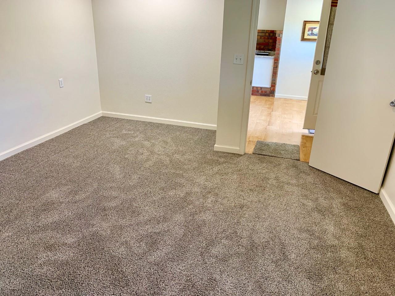 815 Edgemar Avenue Pacifica, CA 94044 - Photo 24 of 27 an empty room with windows