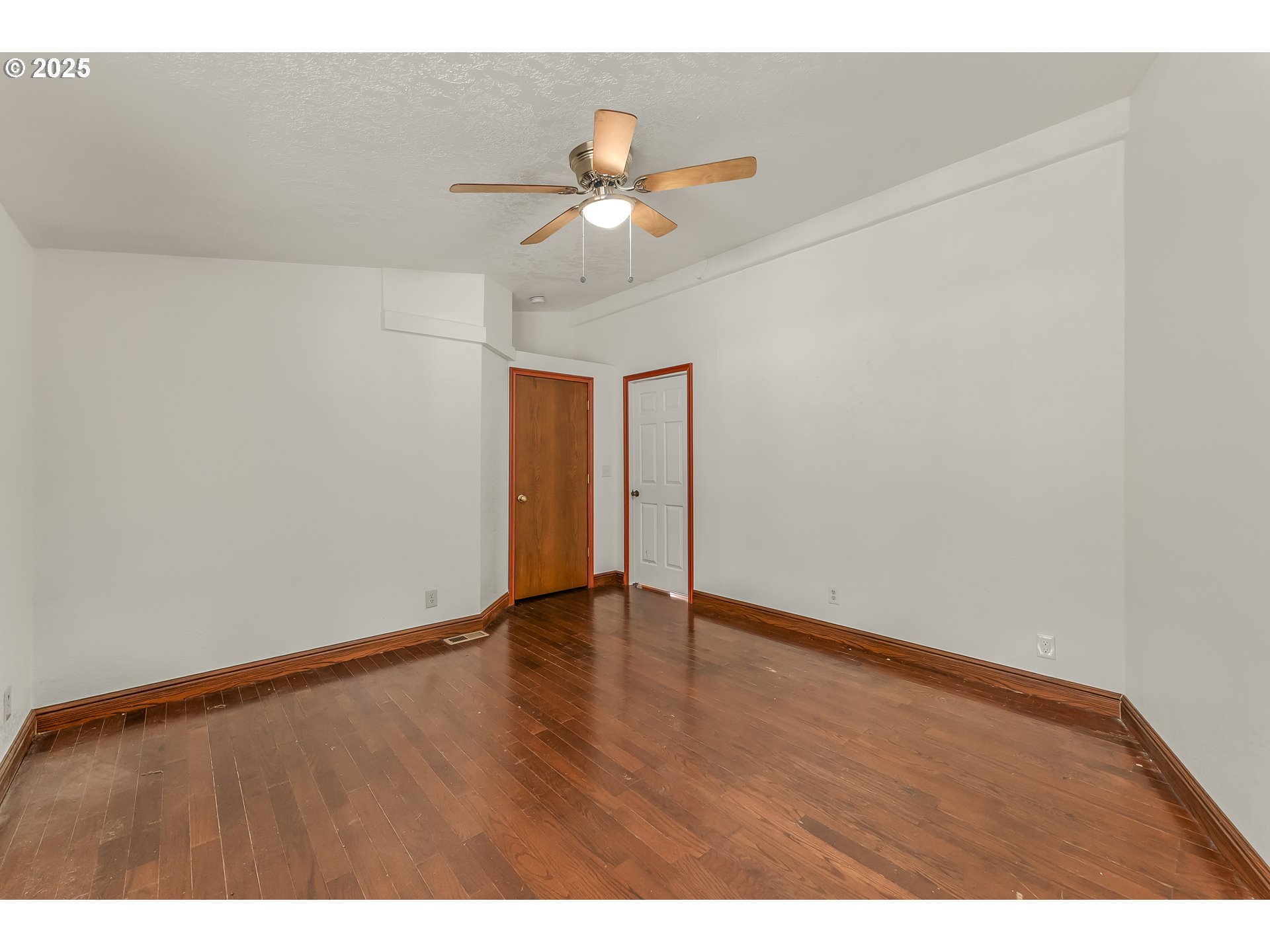 161 South Avenue Sutherlin, OR 97479 - Photo 19 of 45 a view of an empty room