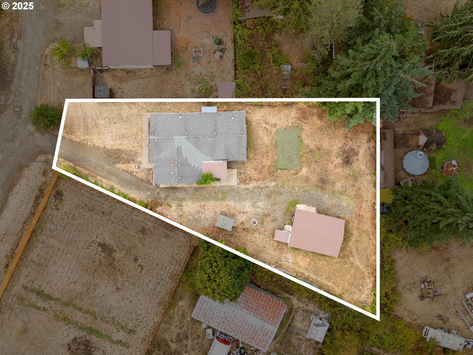 161 South Avenue Sutherlin, OR 97479 - Photo 43 of 45 an aerial view of residential house with outdoor space