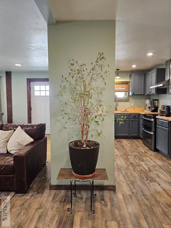 $445,000 | 24 Pickett Loop, Challis, ID 83226