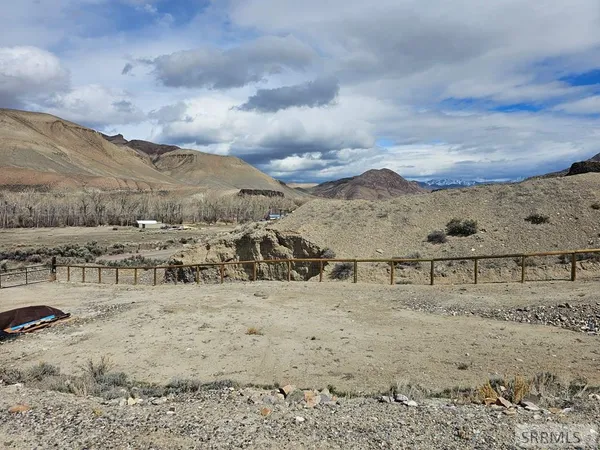 $445,000 | 24 Pickett Loop, Challis, ID 83226