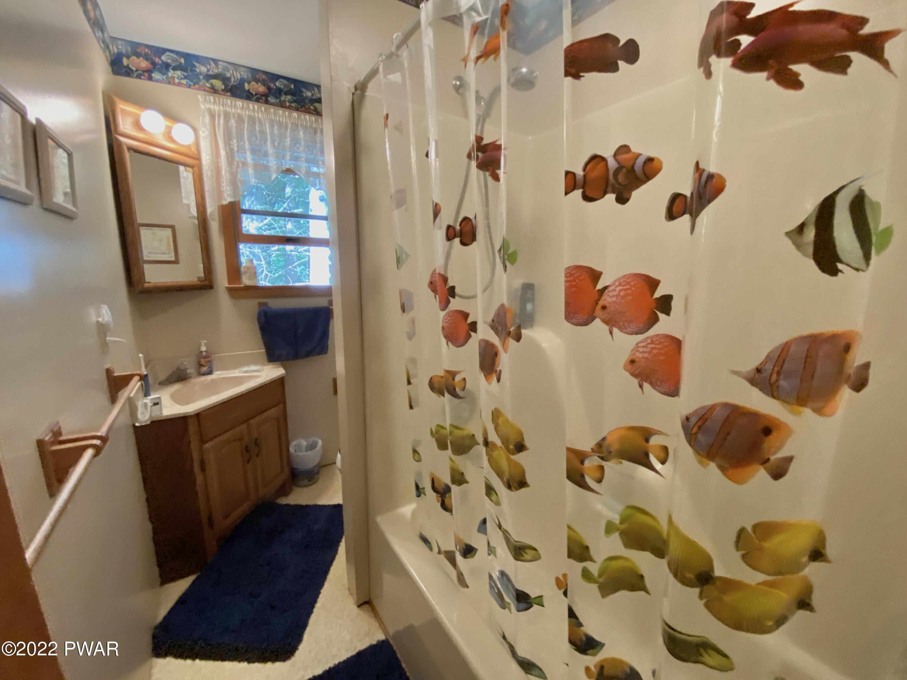 162 Deerfoot Road Lake Ariel, PA 18436 - Photo 20 of 35 Bathroom