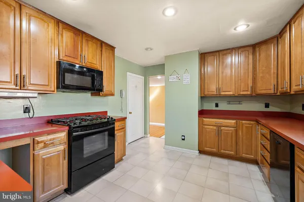 $475,000 | 2407 Larkwood Drive, Wilmington, DE 19810