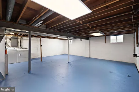 $489,900 | 2407 Larkwood Drive, Wilmington, DE 19810