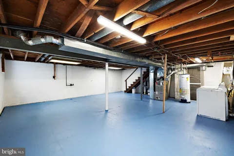 $489,900 | 2407 Larkwood Drive, Wilmington, DE 19810