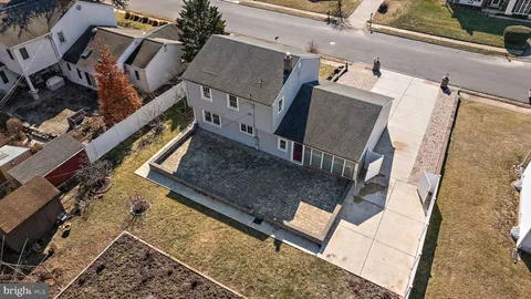 $489,900 | 2407 Larkwood Drive, Wilmington, DE 19810