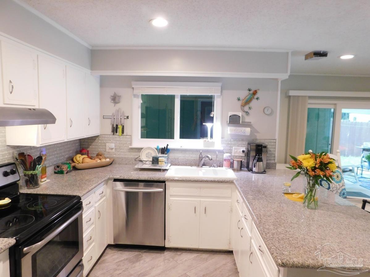 7985 Holgate Road Pensacola, FL 32514 - Photo 11 of 45 Gallery Image 11
