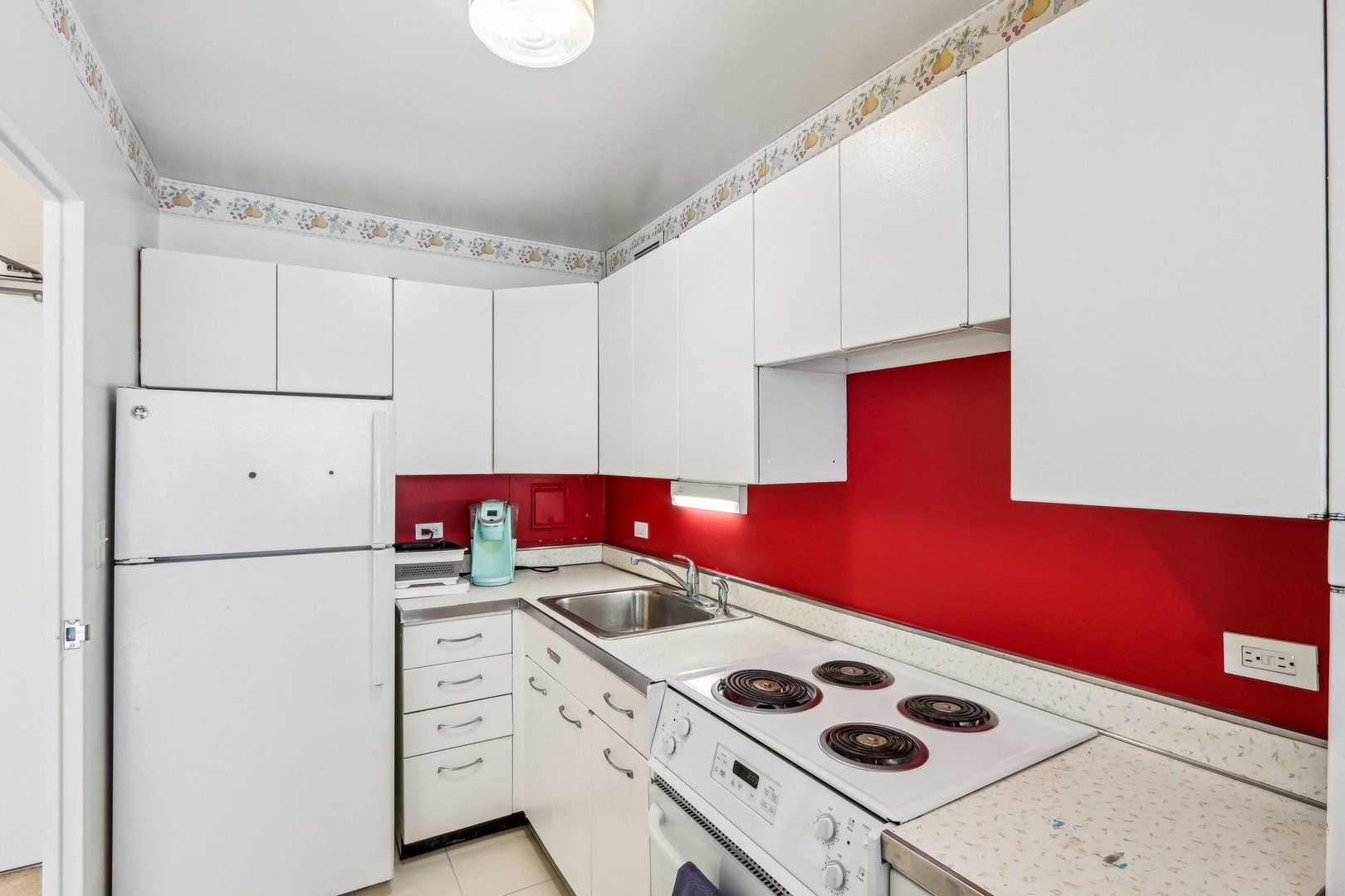 5757 North Sheridan Road, Unit 4G Chicago, IL 60660 - Photo 11 of 24 Gallery Image 11