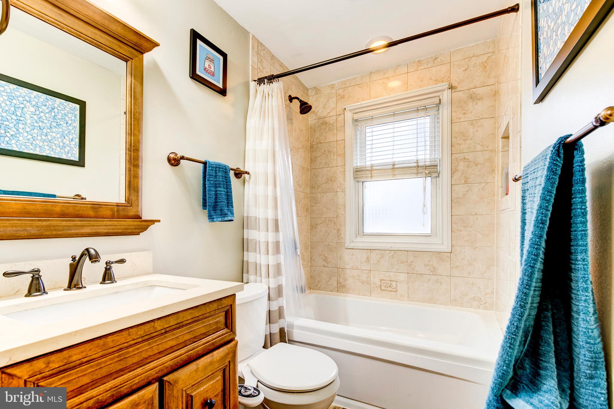 824 Martin Road Baltimore, MD 21221 - Photo 16 of 36 Additional 1st level full size bath