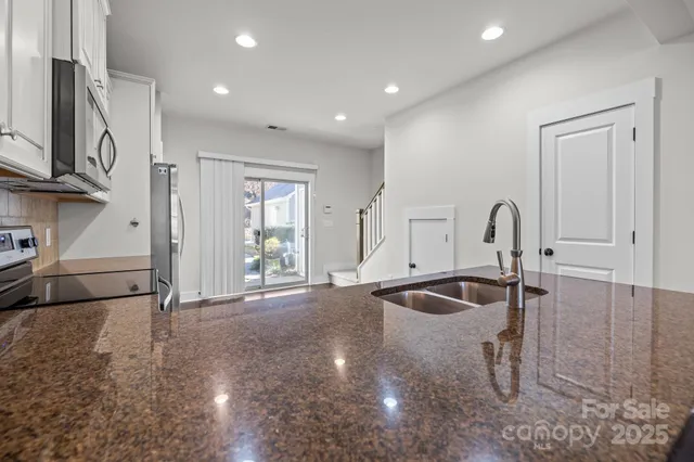 $347,500 | 3160 Bending Birch Place, Charlotte, NC 28206