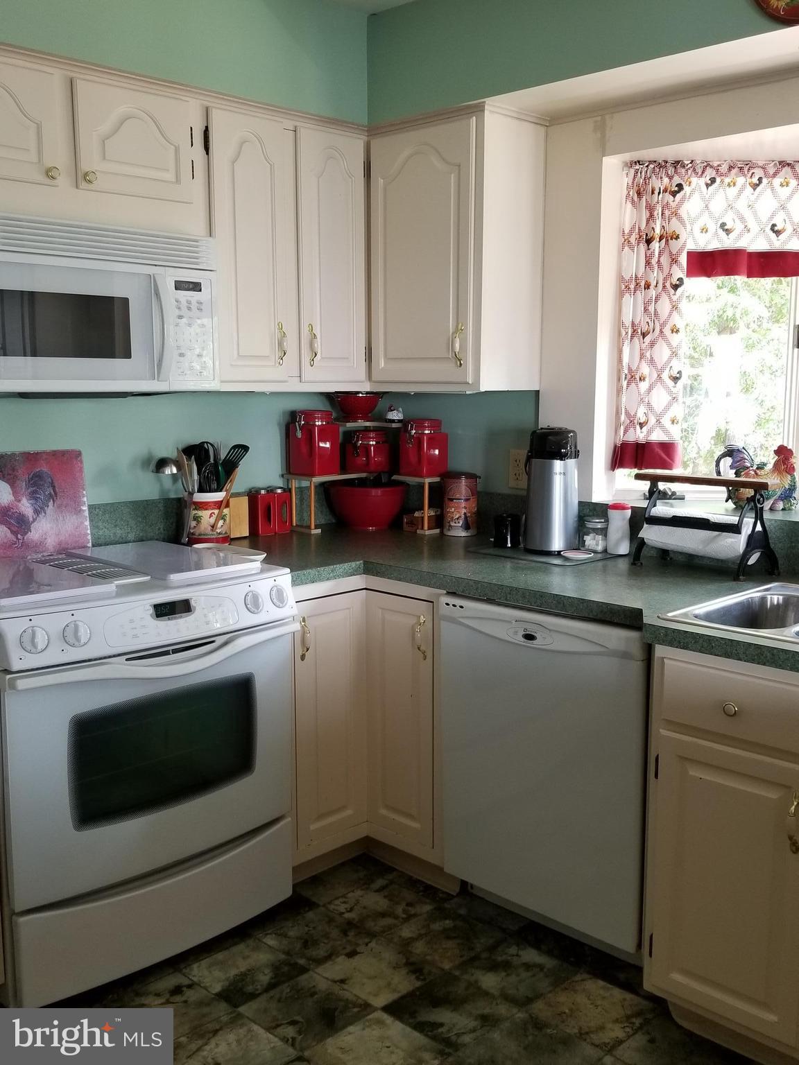 5380 Cassons Neck Road Cambridge, MD 21613 - Photo 8 of 30 Kitchen