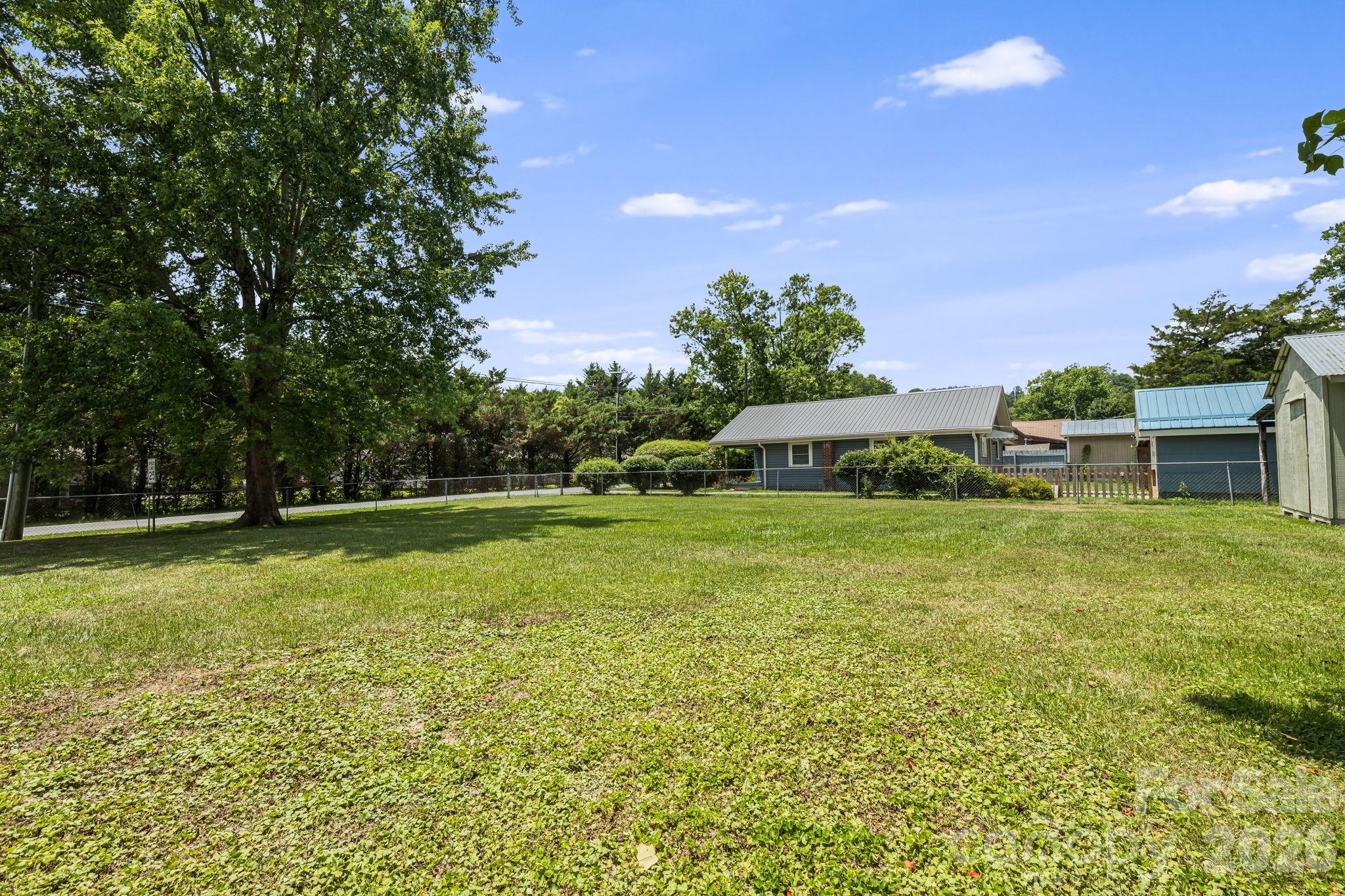 490 Ecusta Road Brevard, NC 28712 - Photo 22 of 25
