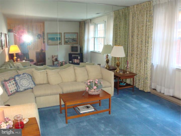 32 Haddonfield Commons Haddonfield, NJ 08033 - Photo 4 of 9