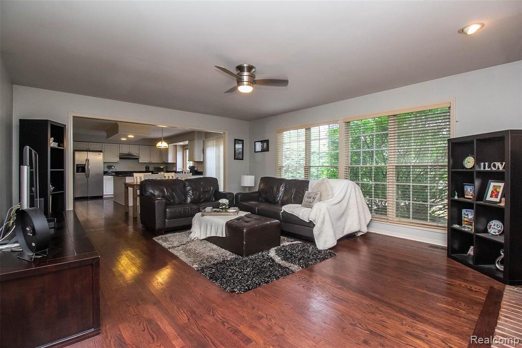 810 Loggers Circle Rochester, MI 48307 - Photo 18 of 73 Gallery Image 18