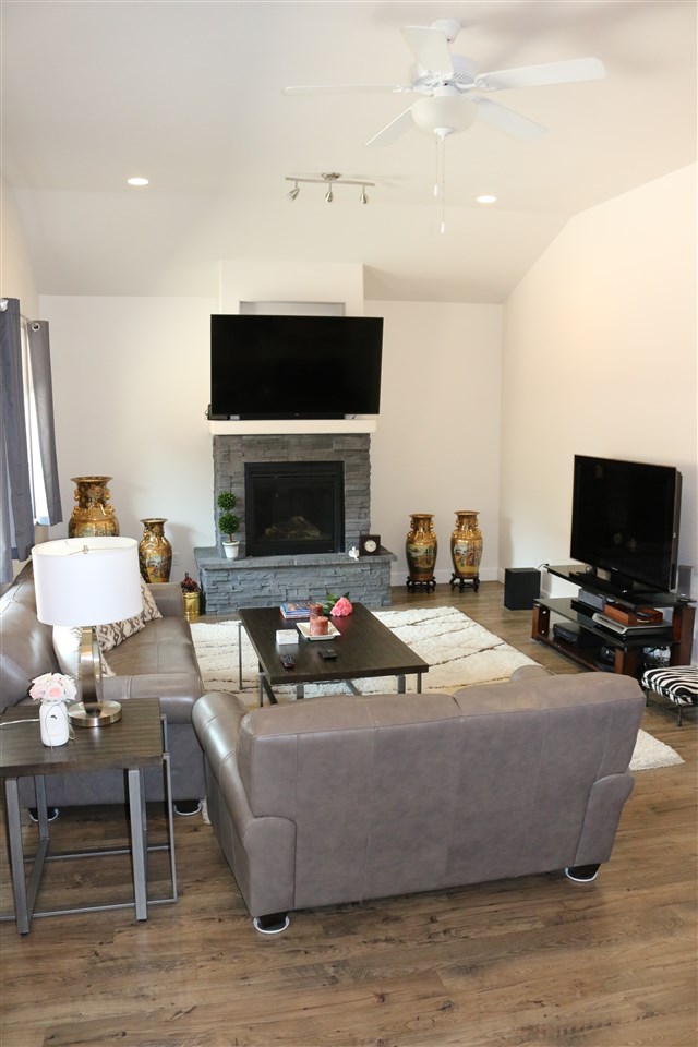 495 Tiara Rado Court Grand Junction, CO 81507 - Photo 4 of 38 Gallery Image 4