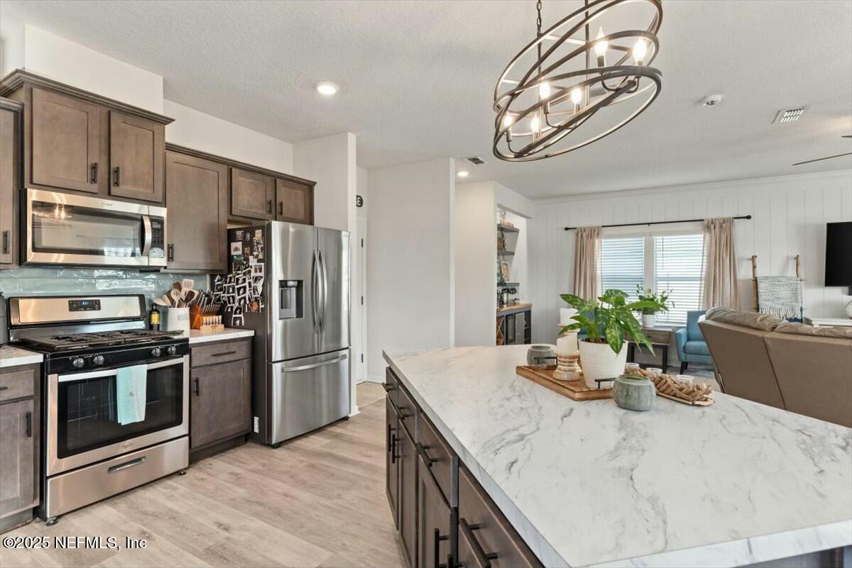 184 Logrono Court St. Augustine, FL 32084 - Photo 17 of 46 Kitchen