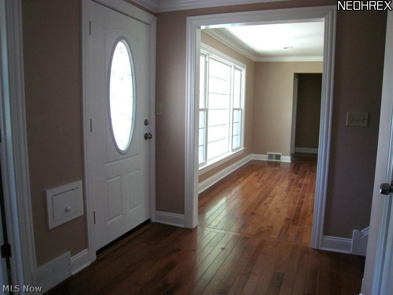 4855 Middledale Road Lyndhurst, OH 44124 - Photo 8 of 23