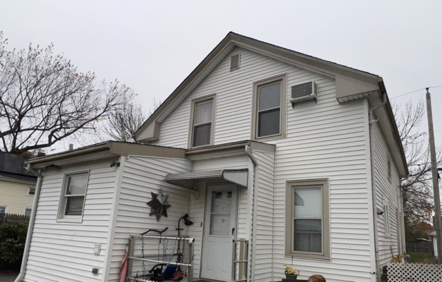 52 Sumner Avenue Cranston, RI 02920 - Photo 2 of 10