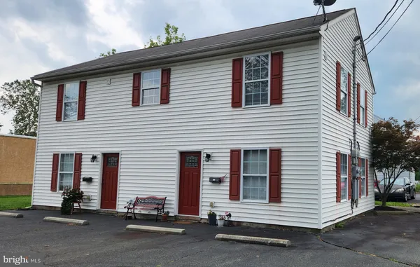 $1,600 | 332 Edgemont Avenue, Unit B, Quakertown, PA 18951