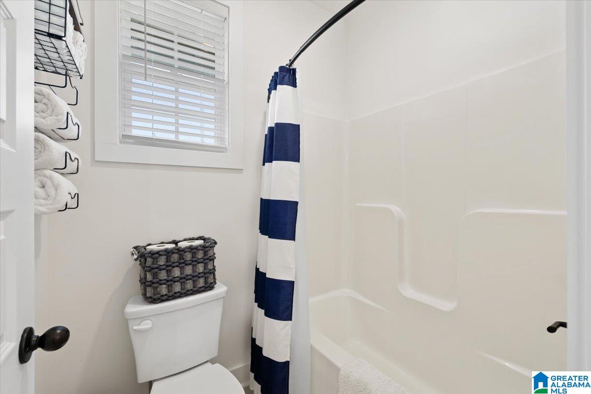 425 Stonewood Trail Springville, AL 35146 - Photo 10 of 38