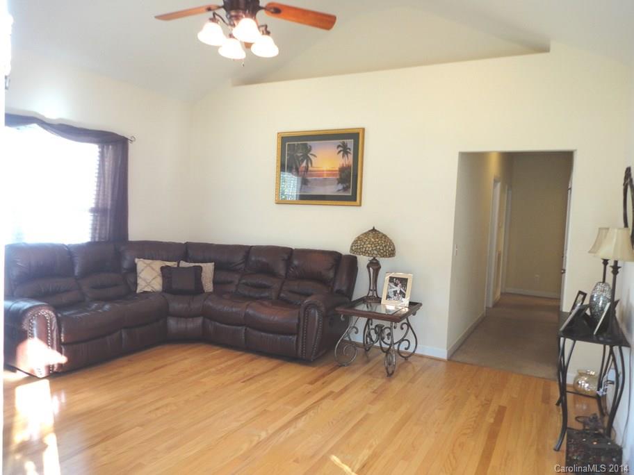 236 Eagle Creek Road Clover, SC 29710 - Photo 6 of 24 Gallery Image 6