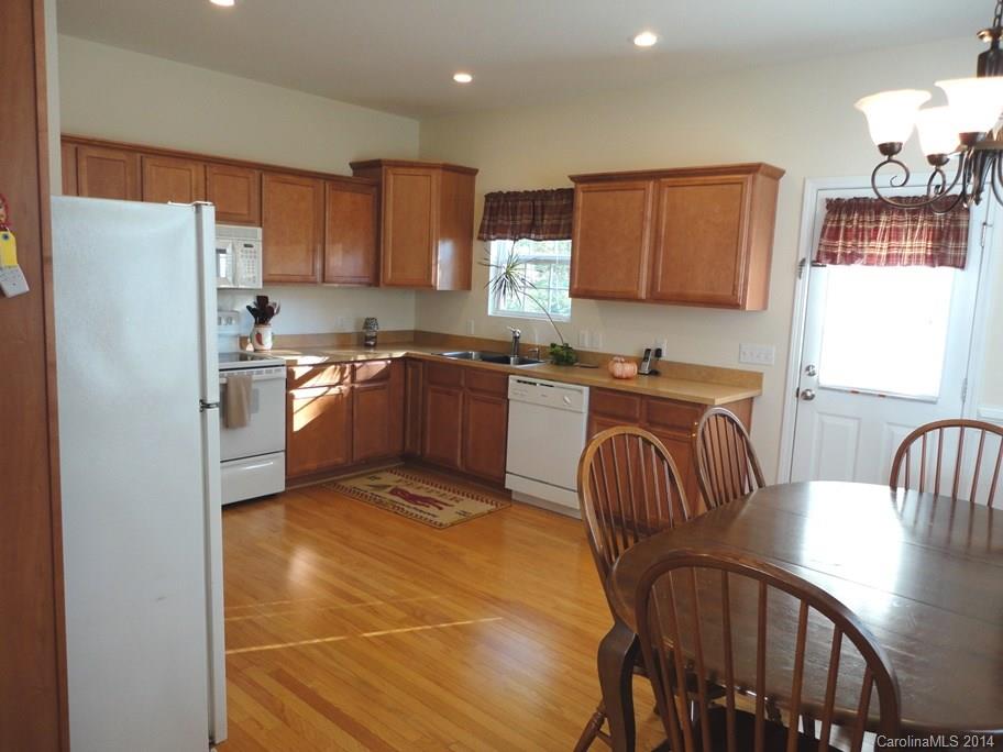 236 Eagle Creek Road Clover, SC 29710 - Photo 9 of 24 Gallery Image 9