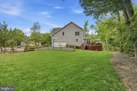 $1,888,000 | 1605 Lupine Den Court, Vienna, VA 22182