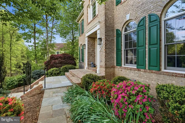$1,850,000 | 1605 Lupine Den Court, Vienna, VA 22182