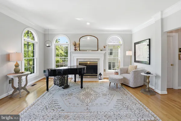 $1,850,000 | 1605 Lupine Den Court, Vienna, VA 22182