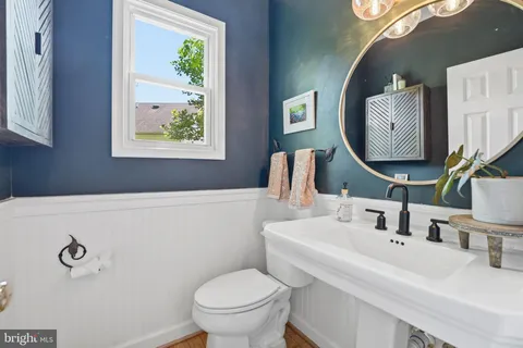 $1,888,000 | 1605 Lupine Den Court, Vienna, VA 22182