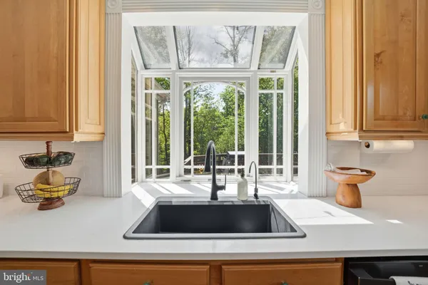 $1,850,000 | 1605 Lupine Den Court, Vienna, VA 22182