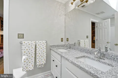 $1,888,000 | 1605 Lupine Den Court, Vienna, VA 22182