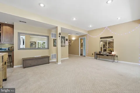 $1,888,000 | 1605 Lupine Den Court, Vienna, VA 22182