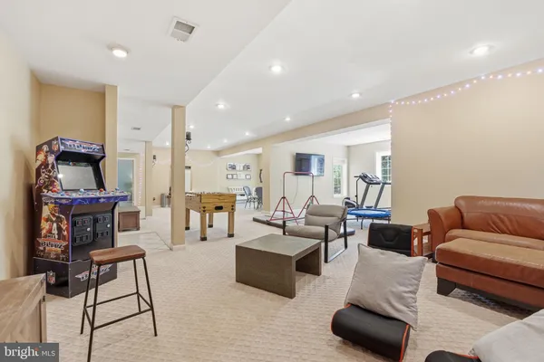$1,850,000 | 1605 Lupine Den Court, Vienna, VA 22182