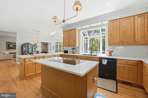 $1,850,000 | 1605 Lupine Den Court, Vienna, VA 22182