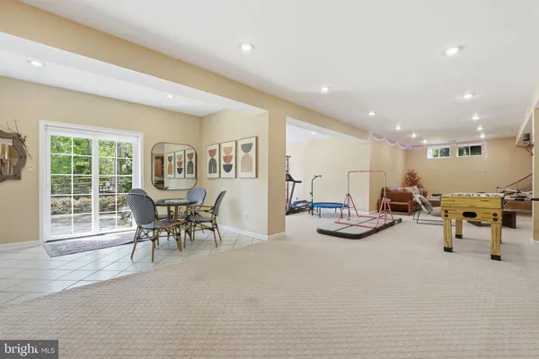 $1,850,000 | 1605 Lupine Den Court, Vienna, VA 22182